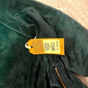 BNWT True Religion women’s long sleeved shirt